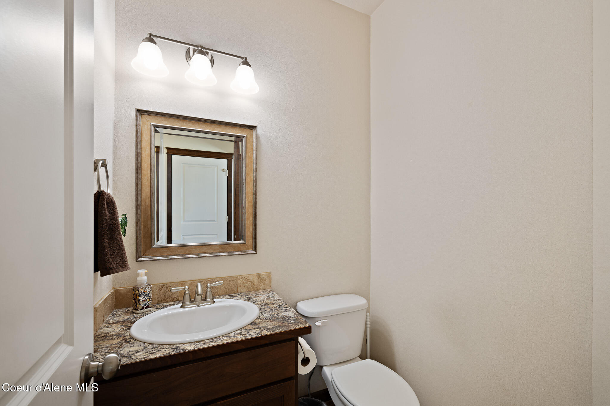 14932 North Pristine Circle Rathdrum, ID 83858 - Photo 7 of 29 0N8A4378