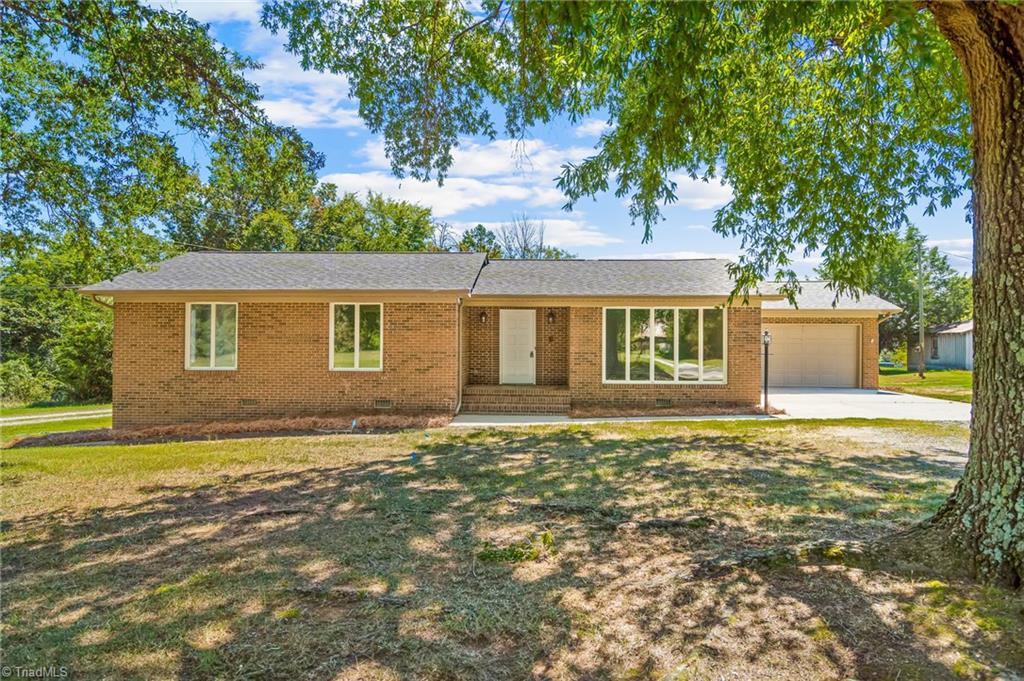 1729 Horneytown Road High Point, NC 27265 - Photo 2 of 31 Gallery Image 2