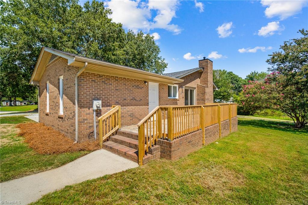 1729 Horneytown Road High Point, NC 27265 - Photo 6 of 31 Gallery Image 6