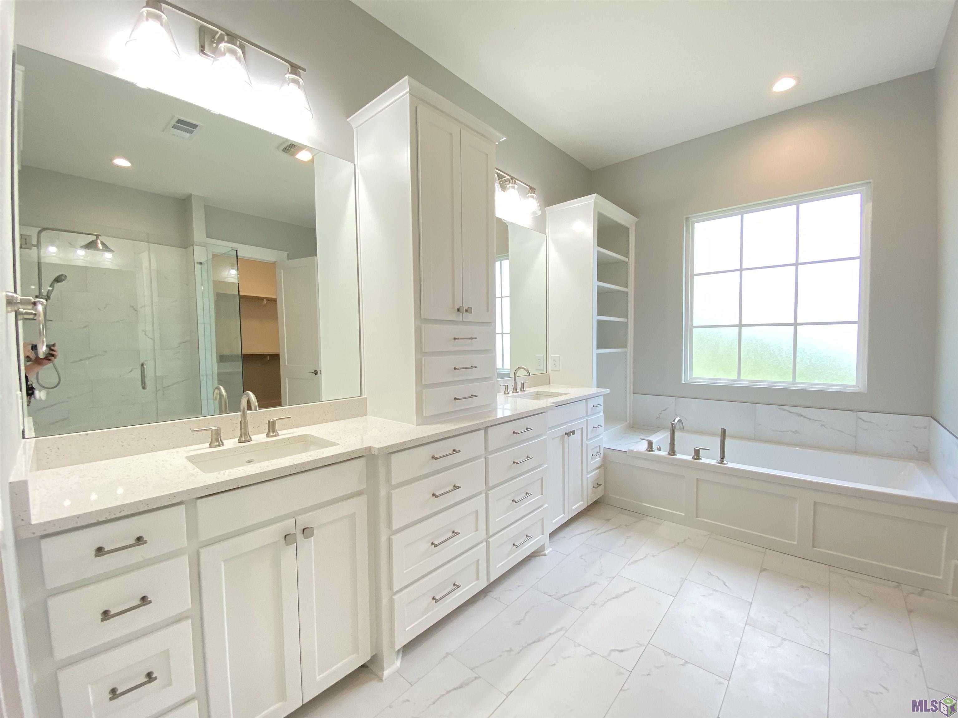 6922 Rue Papillon Zachary, LA 70791 - Photo 7 of 13 Gallery Image 7