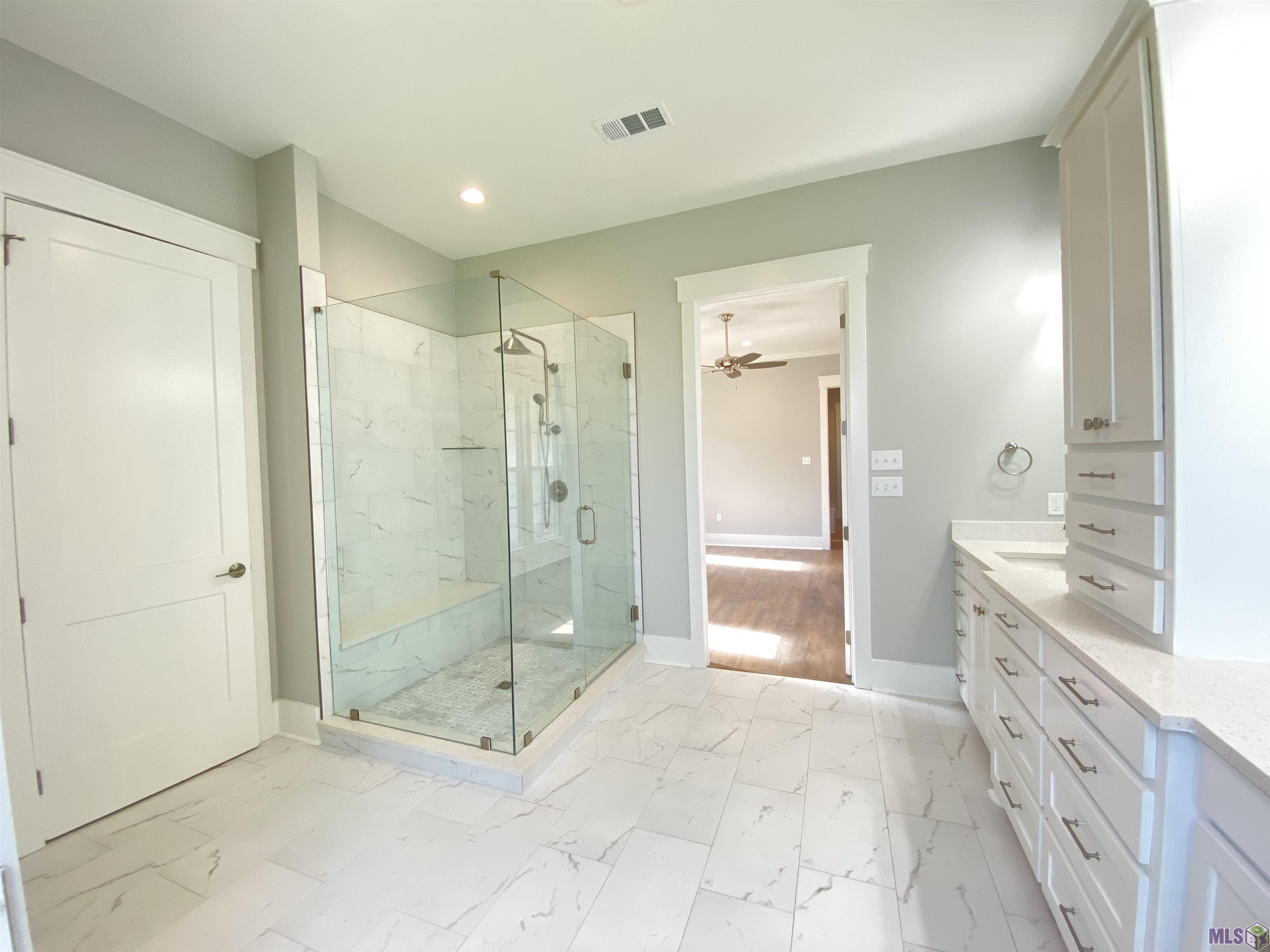 6922 Rue Papillon Zachary, LA 70791 - Photo 8 of 13 Gallery Image 8