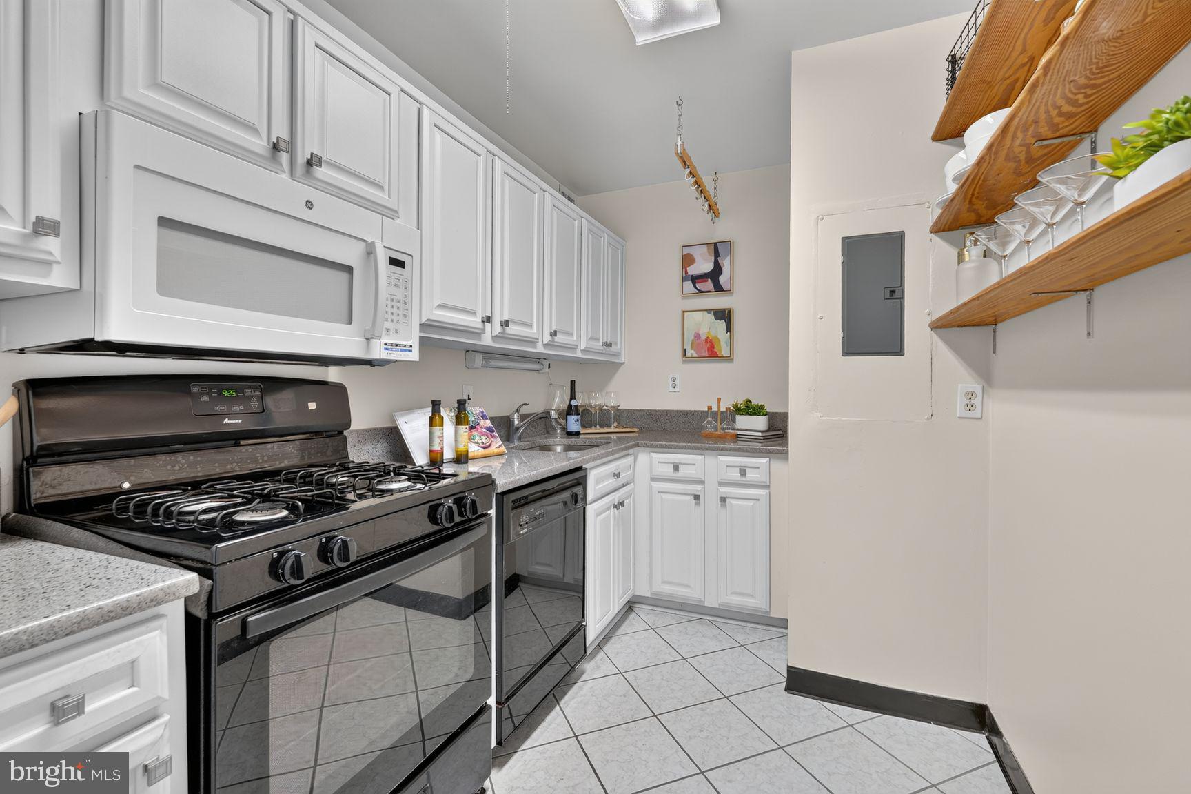 209 G Street Southwest, Unit 143 Washington, DC 20024 - Photo 8 of 33
