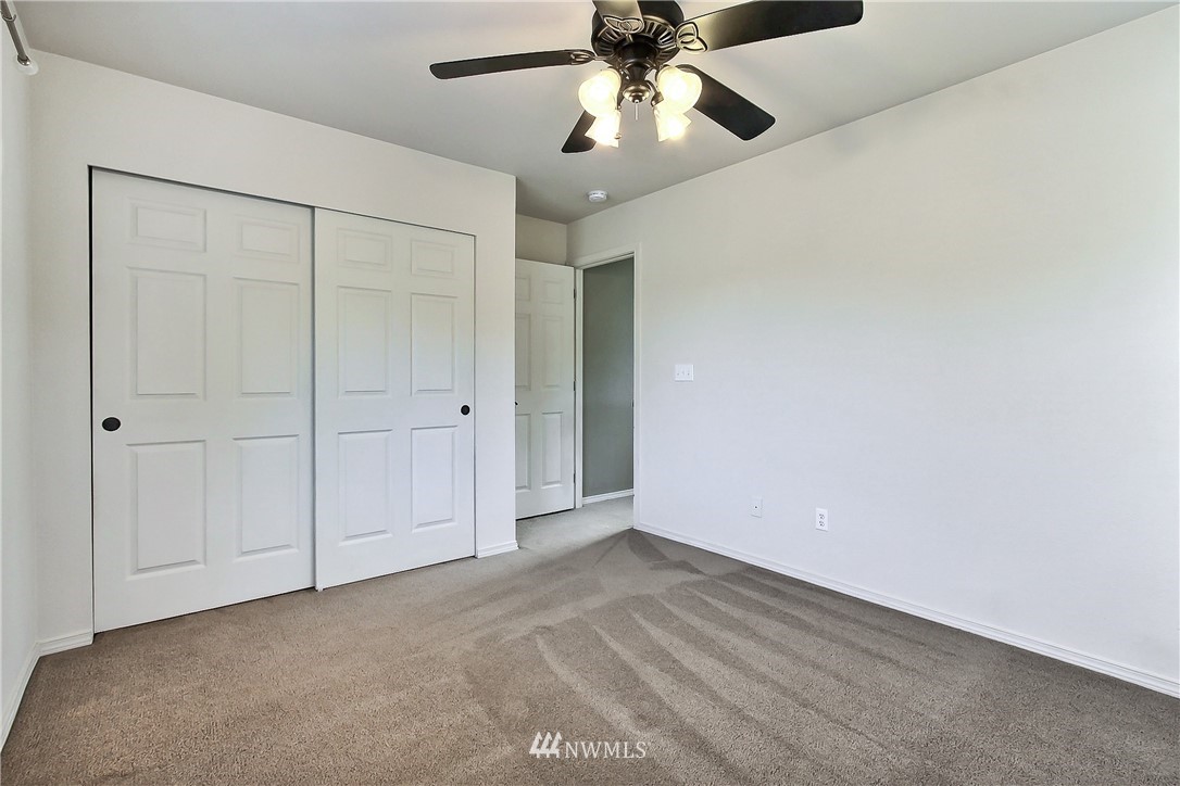 4164 Edgewater Boulevard Northeast Lacey, WA 98516 - Photo 11 of 15