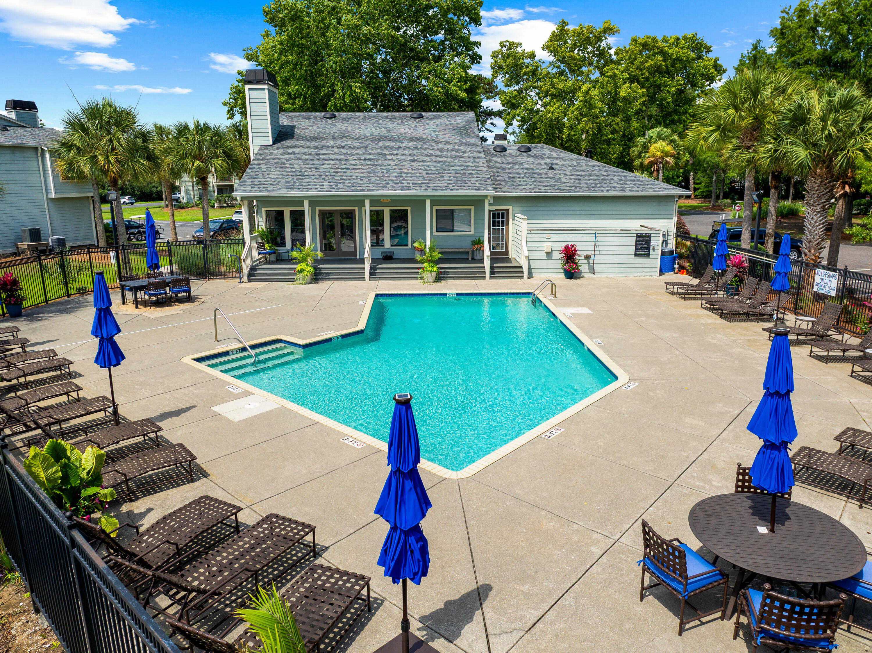 1481 Center Street, Unit 1102 Mount Pleasant, SC 29464 - Photo 21 of 25 .