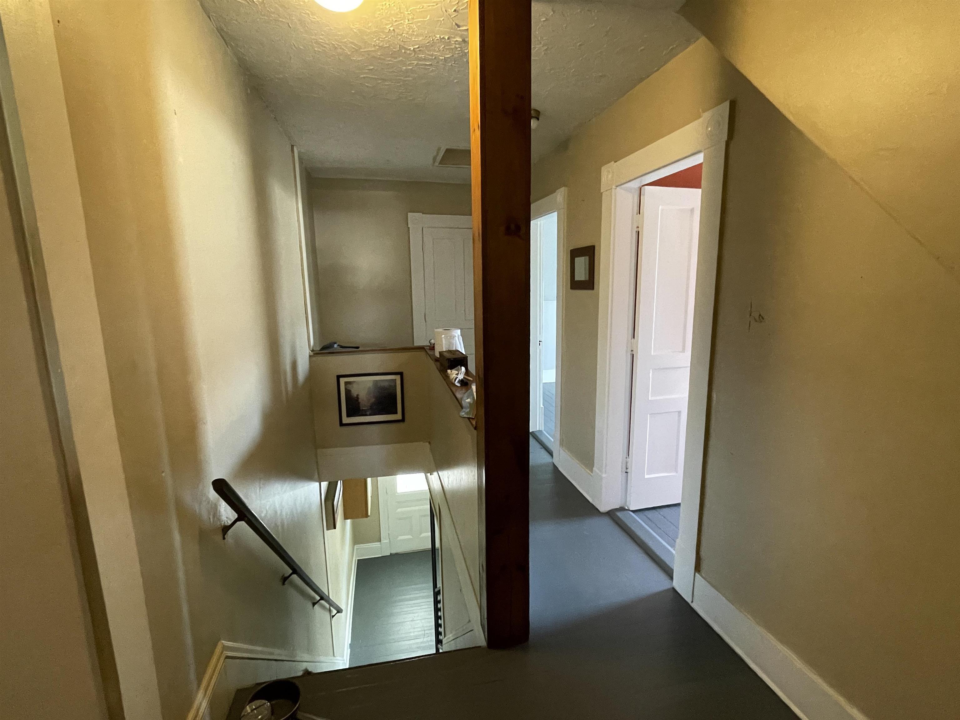 24 Jefferson Street Barre, VT 05641 - Photo 8 of 30