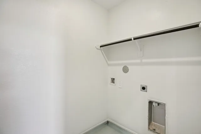 $341,920 | 625 Topwater Trail, Kemah, TX 77565