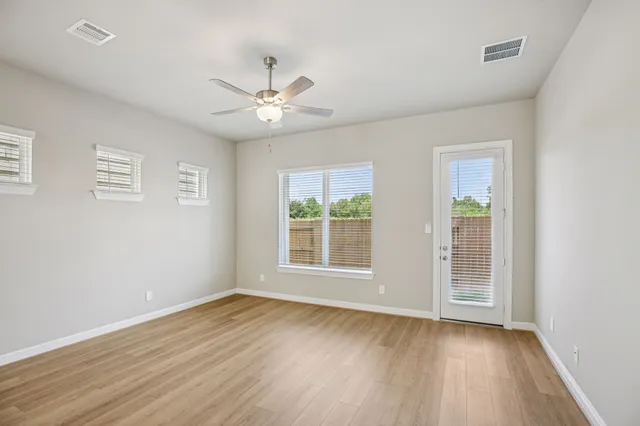 $341,920 | 625 Topwater Trail, Kemah, TX 77565