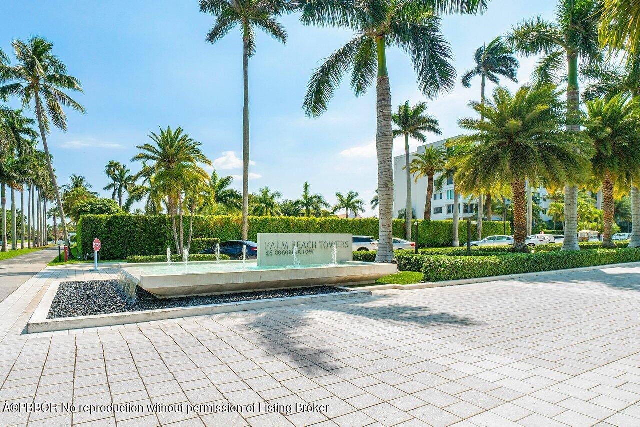 44 Cocoanut Row, Unit 122B Palm Beach, FL 33480 - Photo 20 of 21 a view of a park with palm trees