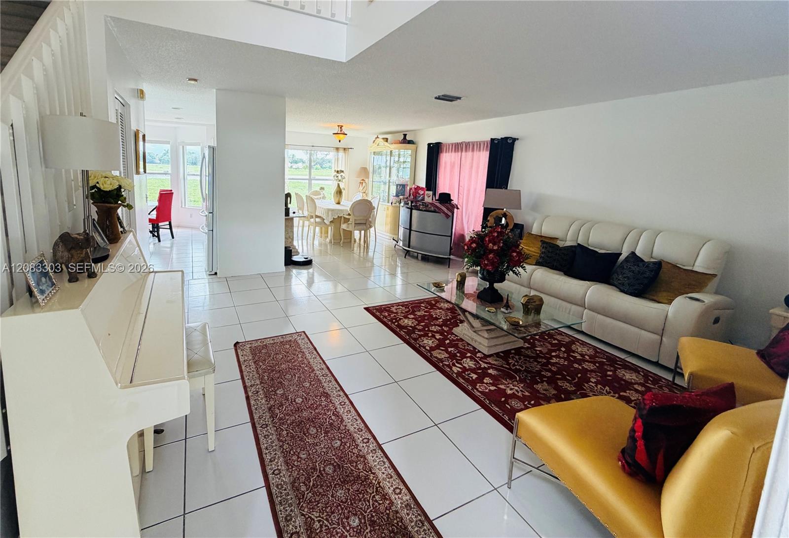 10664 Oak Lake Way Boca Raton, FL 33498 - Photo 4 of 43 Gallery Image 4