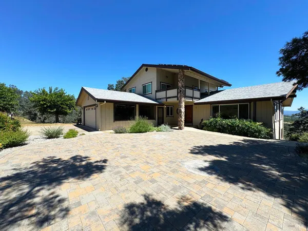$894,999 | 3774 Leal Drive, Lakeport, CA 95453