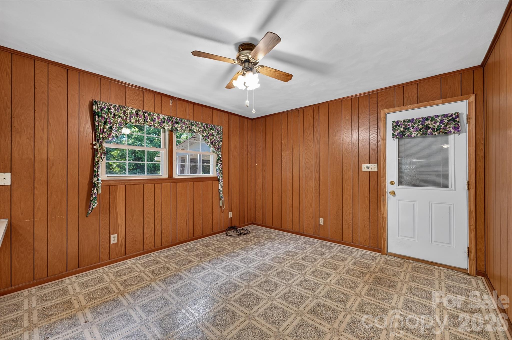 632 Wildlife Access Road Hickory, NC 28601 - Photo 21 of 48 Gallery Image 21