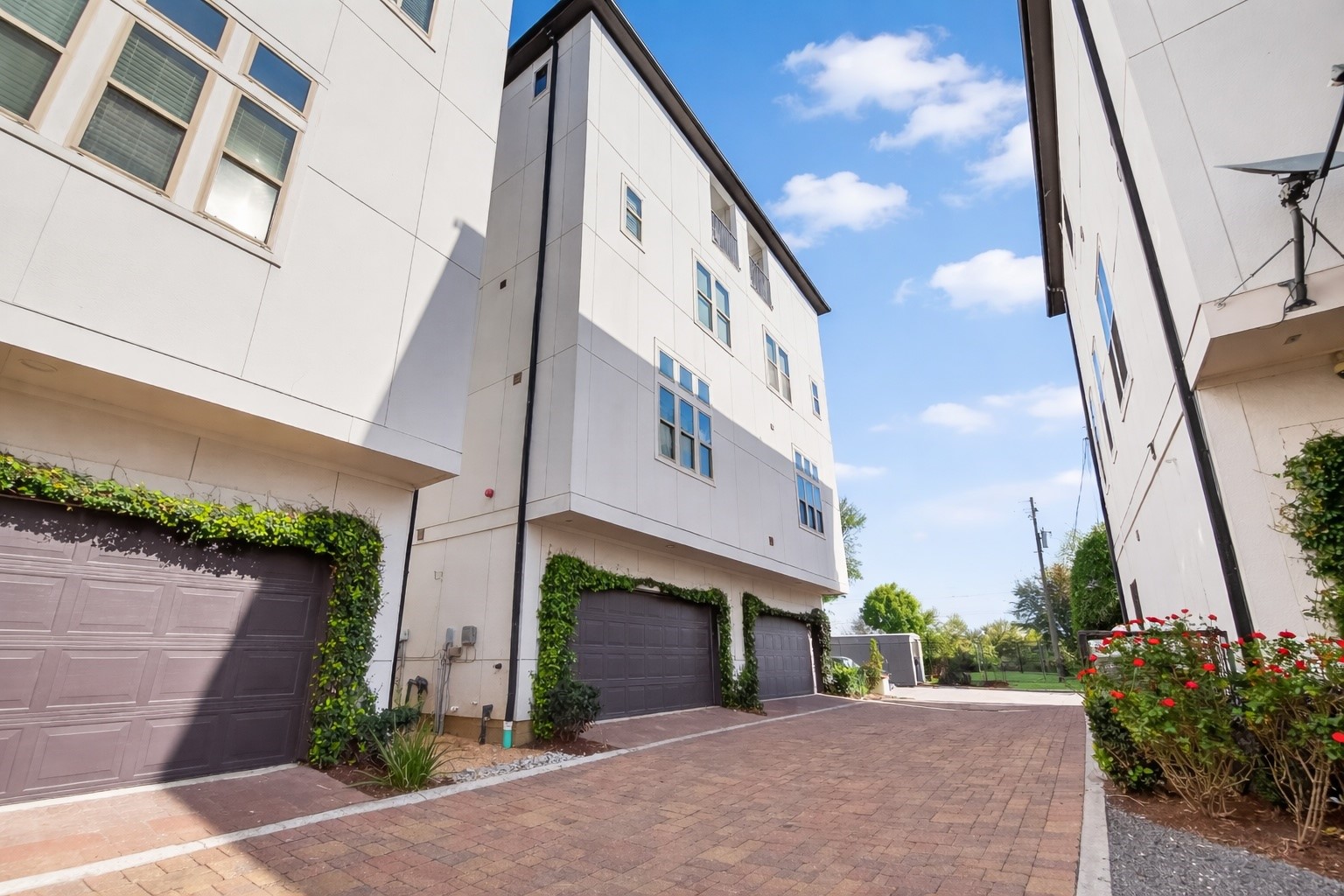 705 Delano Street Houston, TX 77003 - Photo 5 of 47 a front view of a building with street