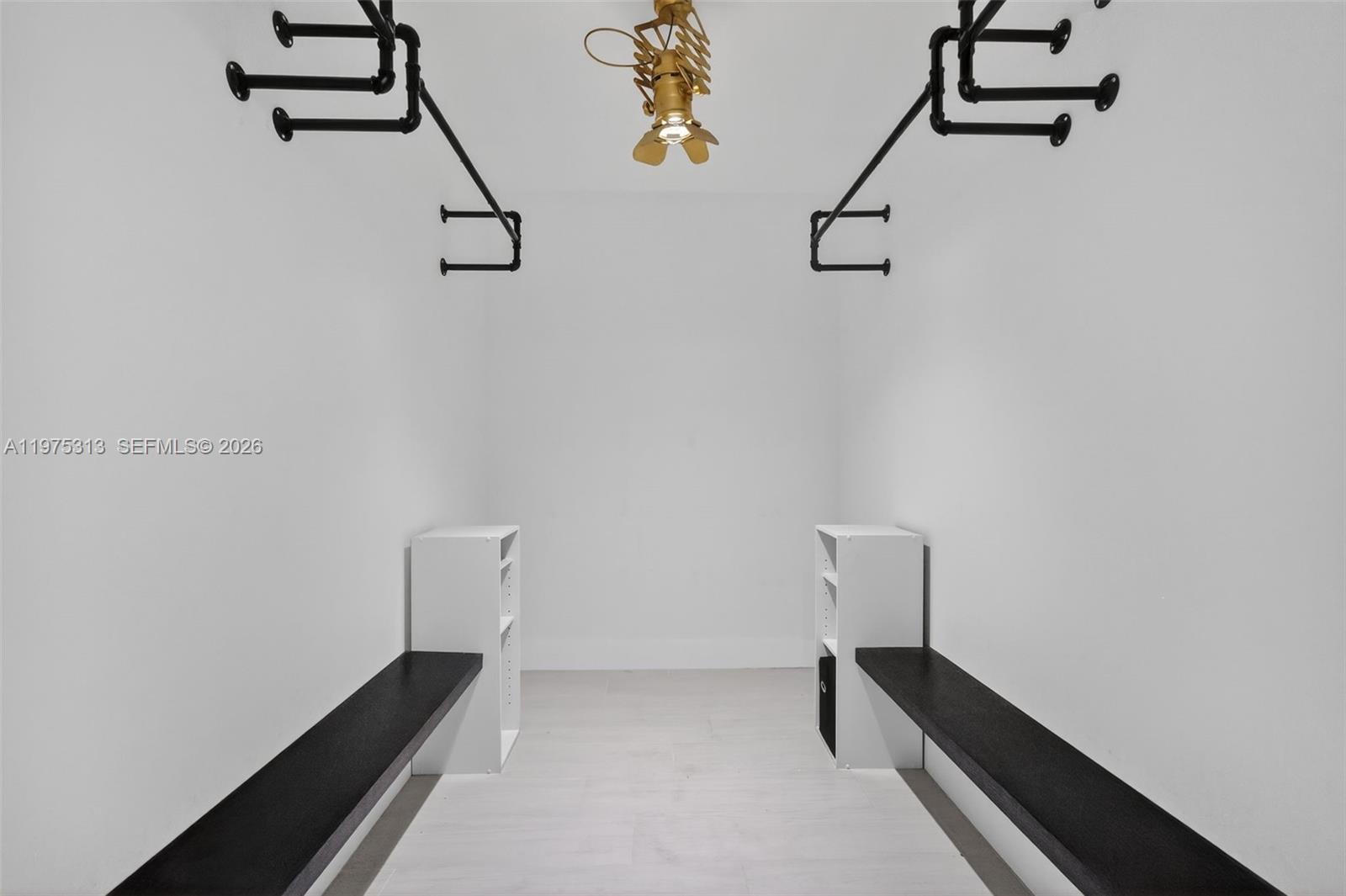 877 Northeast 195th Street, Unit 422 Miami, FL 33179 - Photo 18 of 24