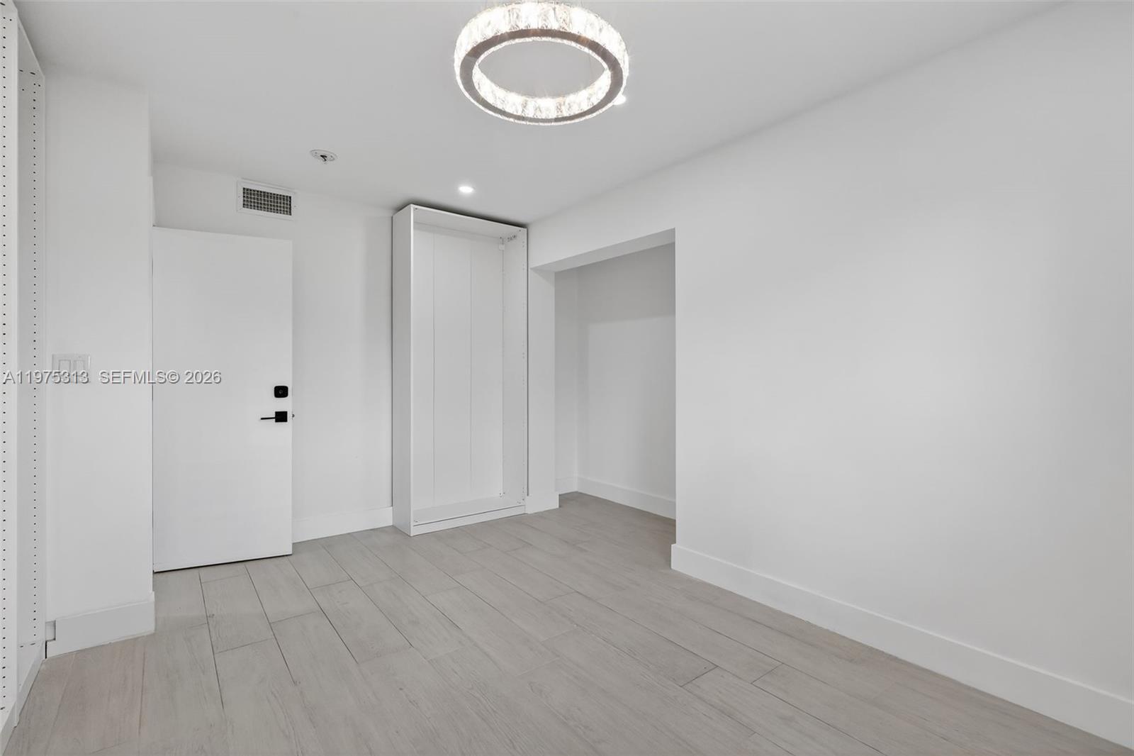 877 Northeast 195th Street, Unit 422 Miami, FL 33179 - Photo 19 of 30