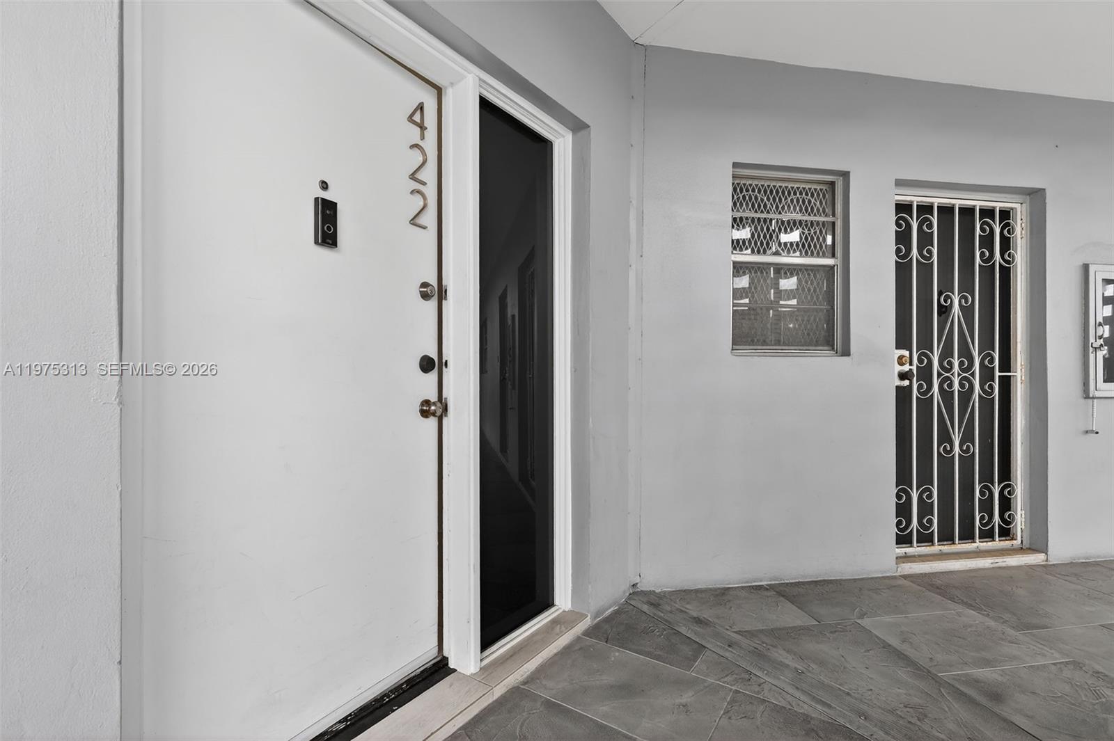 877 Northeast 195th Street, Unit 422 Miami, FL 33179 - Photo 25 of 30