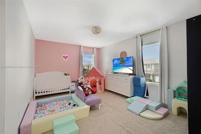 $570,000 | 572 Northeast 6th Place, Florida City, FL 33034