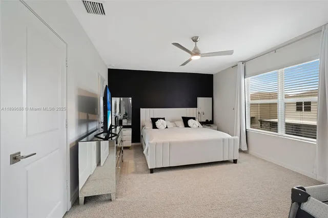 $570,000 | 572 Northeast 6th Place, Florida City, FL 33034