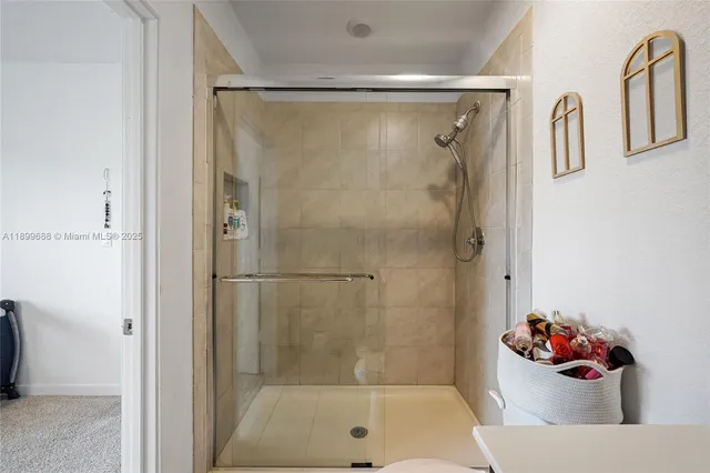 $570,000 | 572 Northeast 6th Place, Florida City, FL 33034