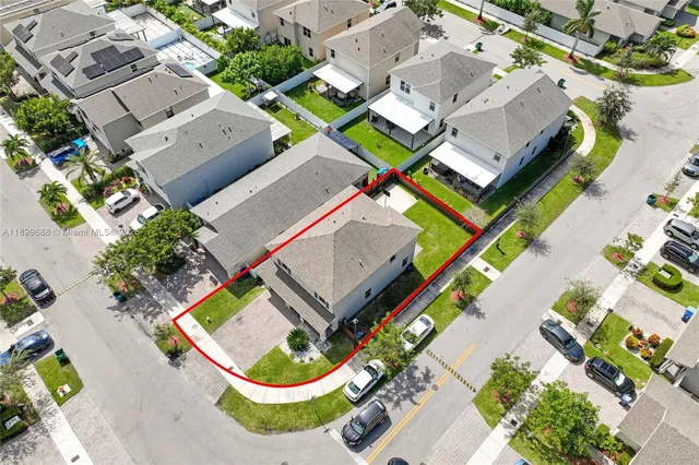 $570,000 | 572 Northeast 6th Place, Florida City, FL 33034
