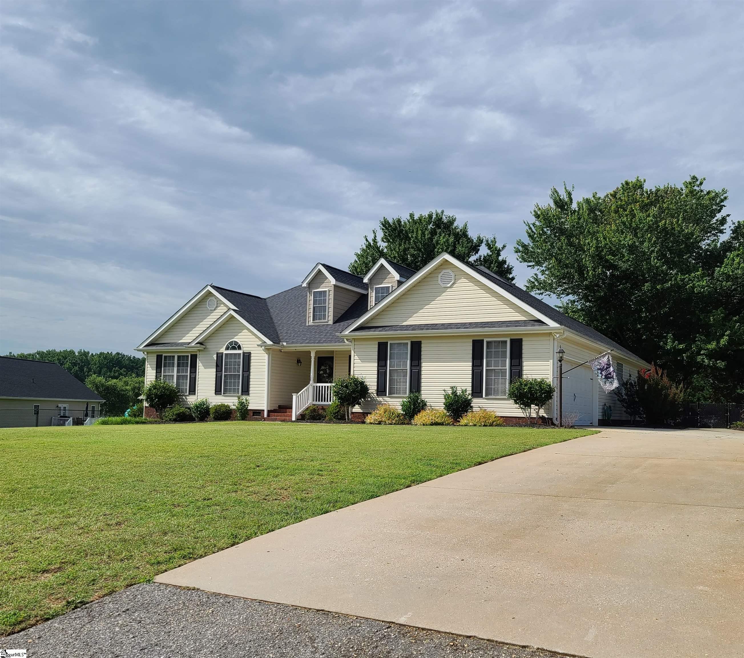 108 Sweet Springs Anderson, SC 29625 - Photo 4 of 43