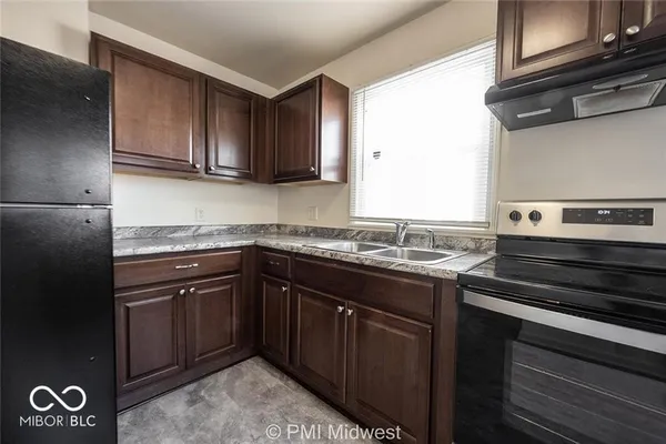 $1,200 | 264 North Holmes Avenue, Indianapolis, IN 46222