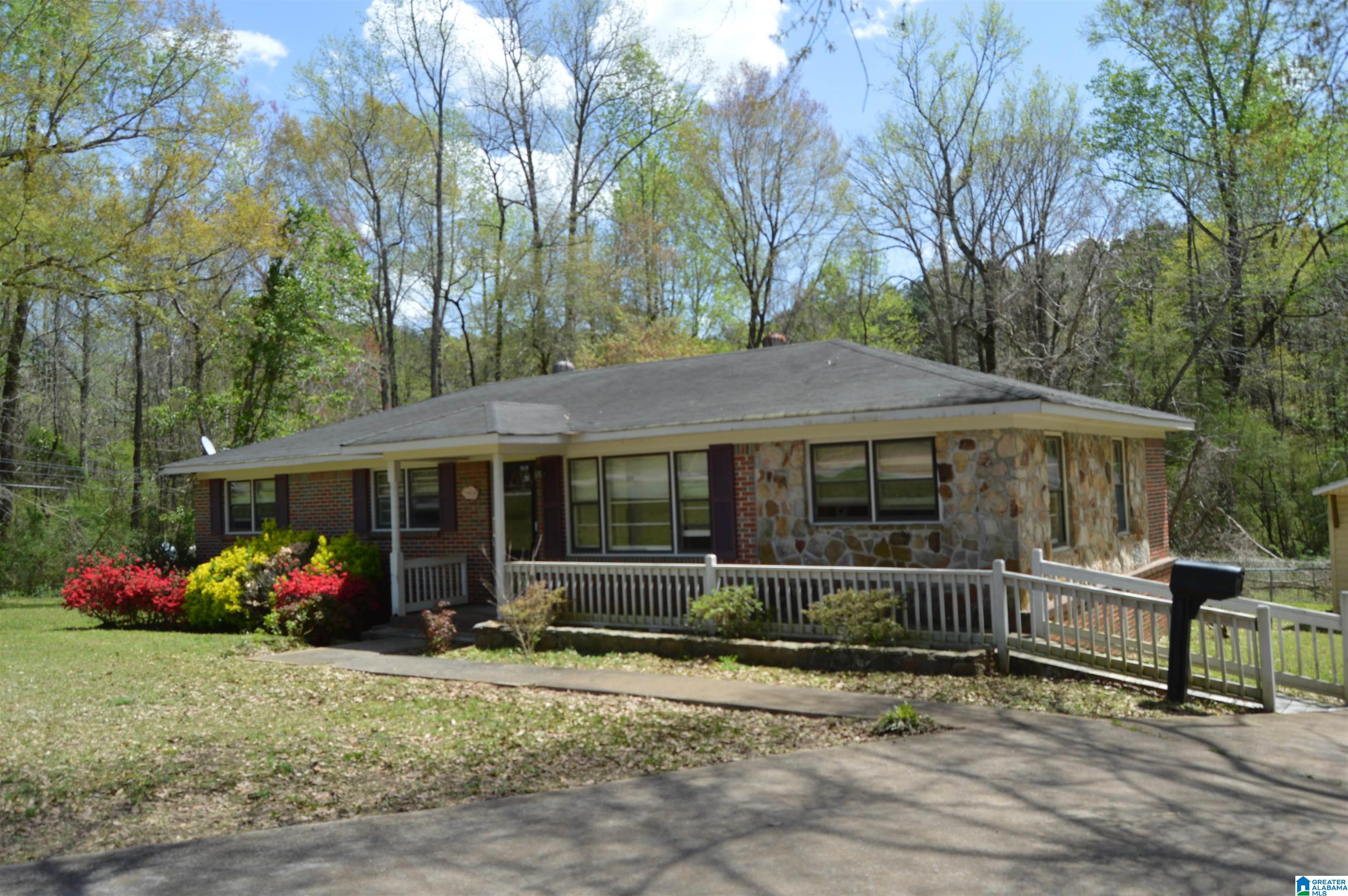 4836 Warrior Jasper Road Dora, AL 35062 - Photo 2 of 21