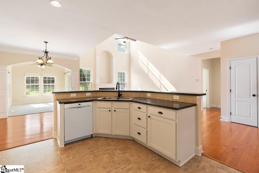 136 Chandler Crest Court Greer, SC 29651 - Photo 13 of 45