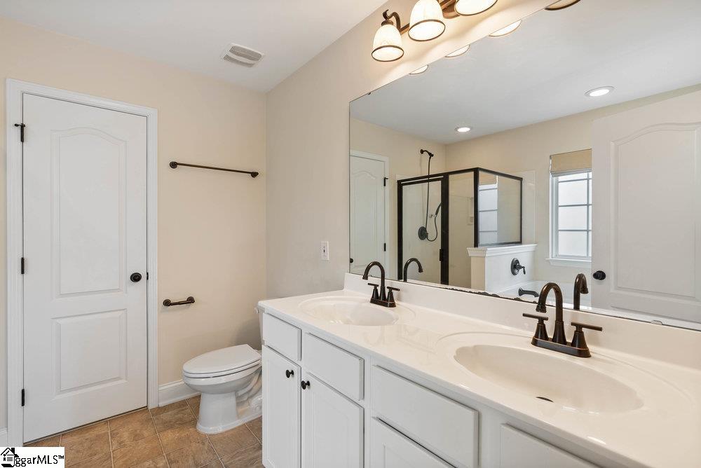 136 Chandler Crest Court Greer, SC 29651 - Photo 17 of 45