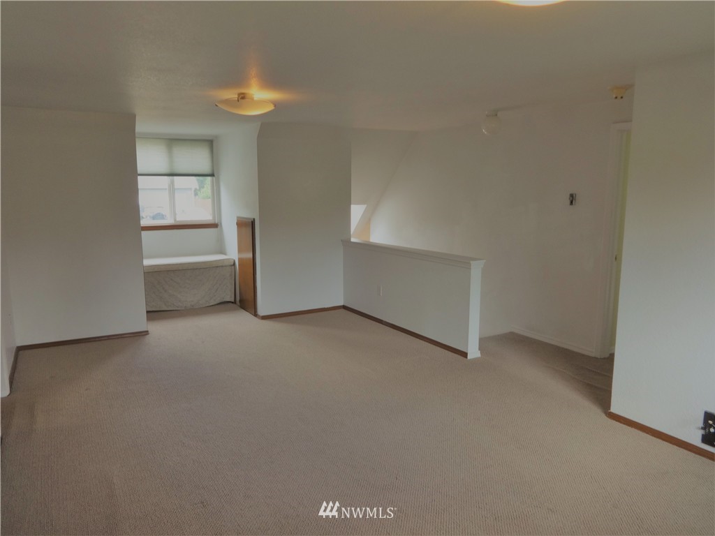 428 166th Place Southeast Bothell, WA 98012 - Photo 14 of 24 Gallery Image 14
