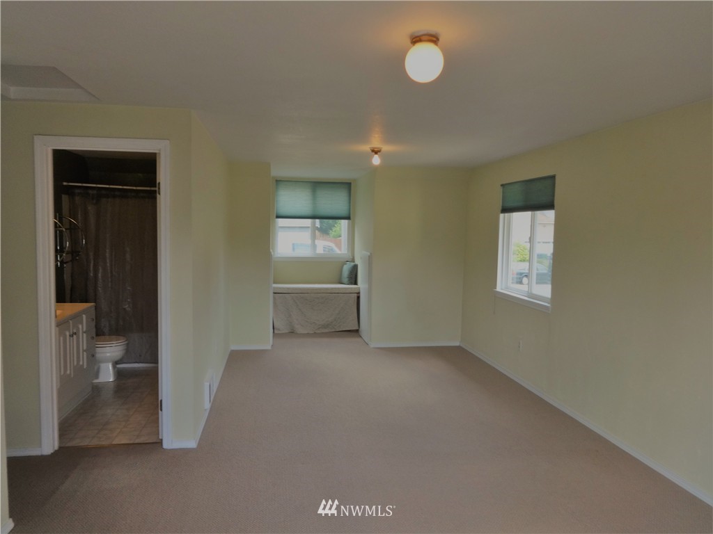 428 166th Place Southeast Bothell, WA 98012 - Photo 18 of 24 Gallery Image 18