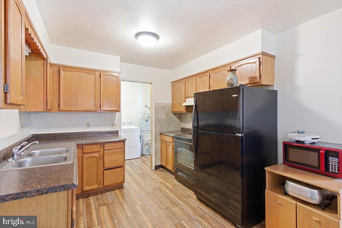 6010 Dobson Road Hurlock, MD 21643 - Photo 11 of 21 10-Kitchen decluttered