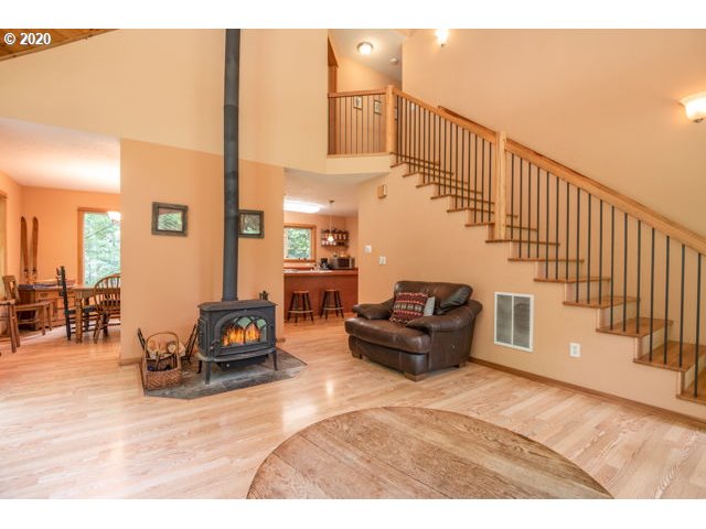 70302 East Barlow Trail Road Rhododendron, OR 97049 - Photo 15 of 32