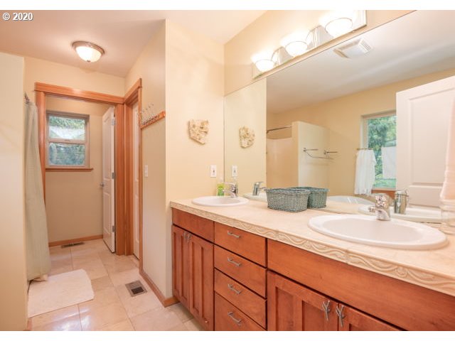 70302 East Barlow Trail Road Rhododendron, OR 97049 - Photo 21 of 32