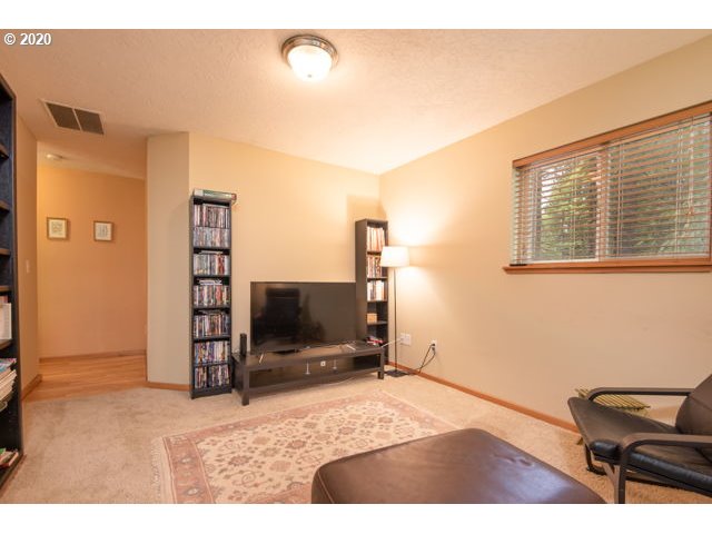 70302 East Barlow Trail Road Rhododendron, OR 97049 - Photo 25 of 32