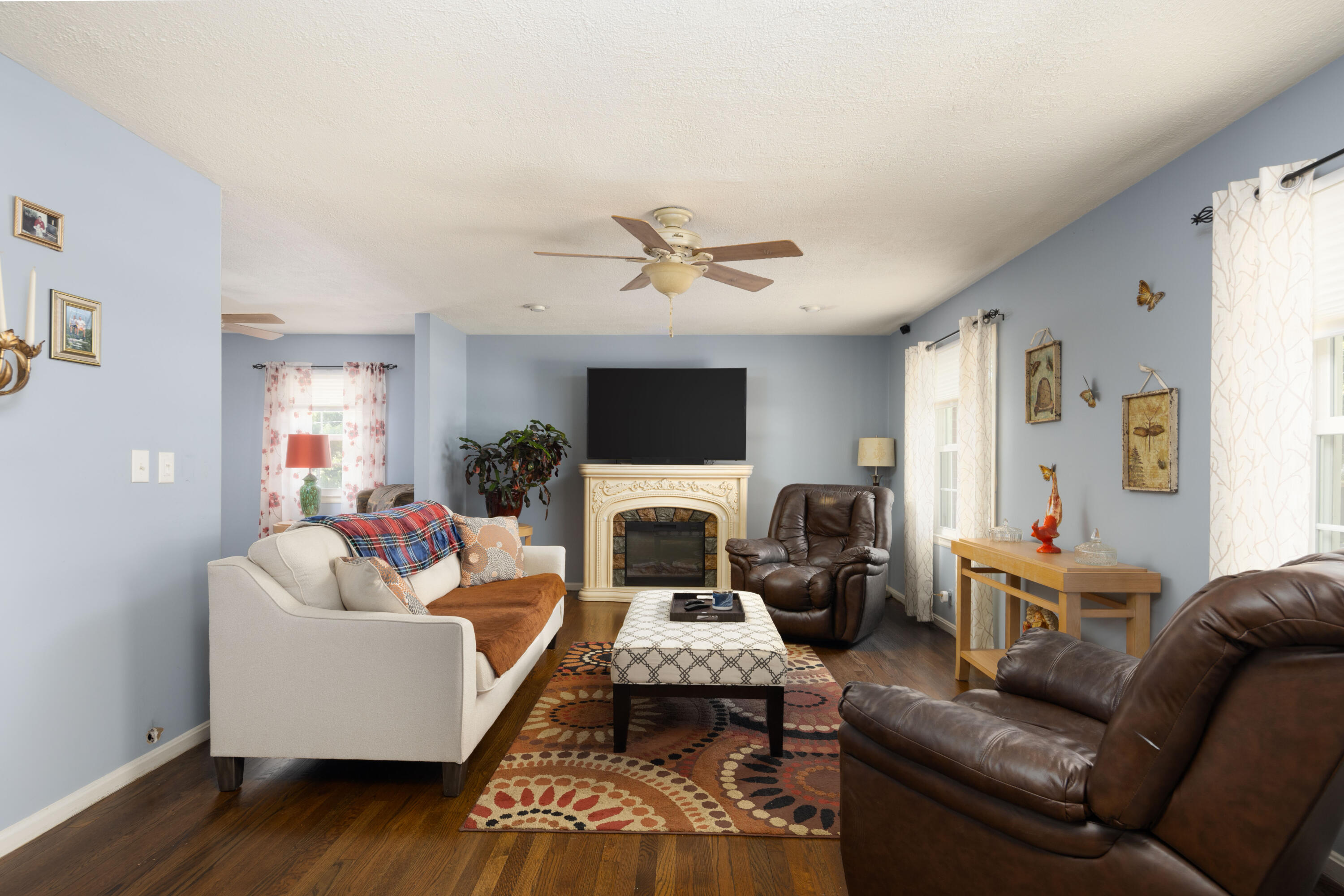 1024 Castleton Way Lexington, KY 40517 - Photo 3 of 35 untitled (2 of 36)