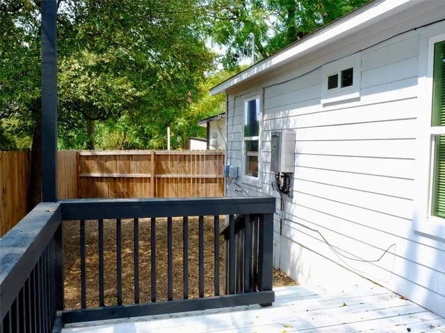 $2,000 | 1401 Marcus Place, Unit B, Austin, TX 78721