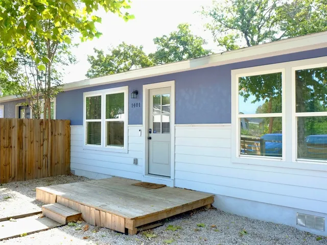 $2,000 | 1401 Marcus Place, Unit B, Austin, TX 78721