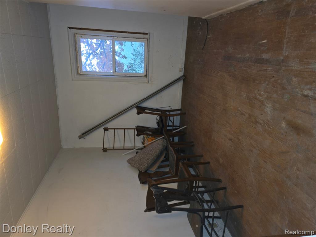 1103 South Townline Road Sandusky, MI 48471 - Photo 9 of 14 Gallery Image 9