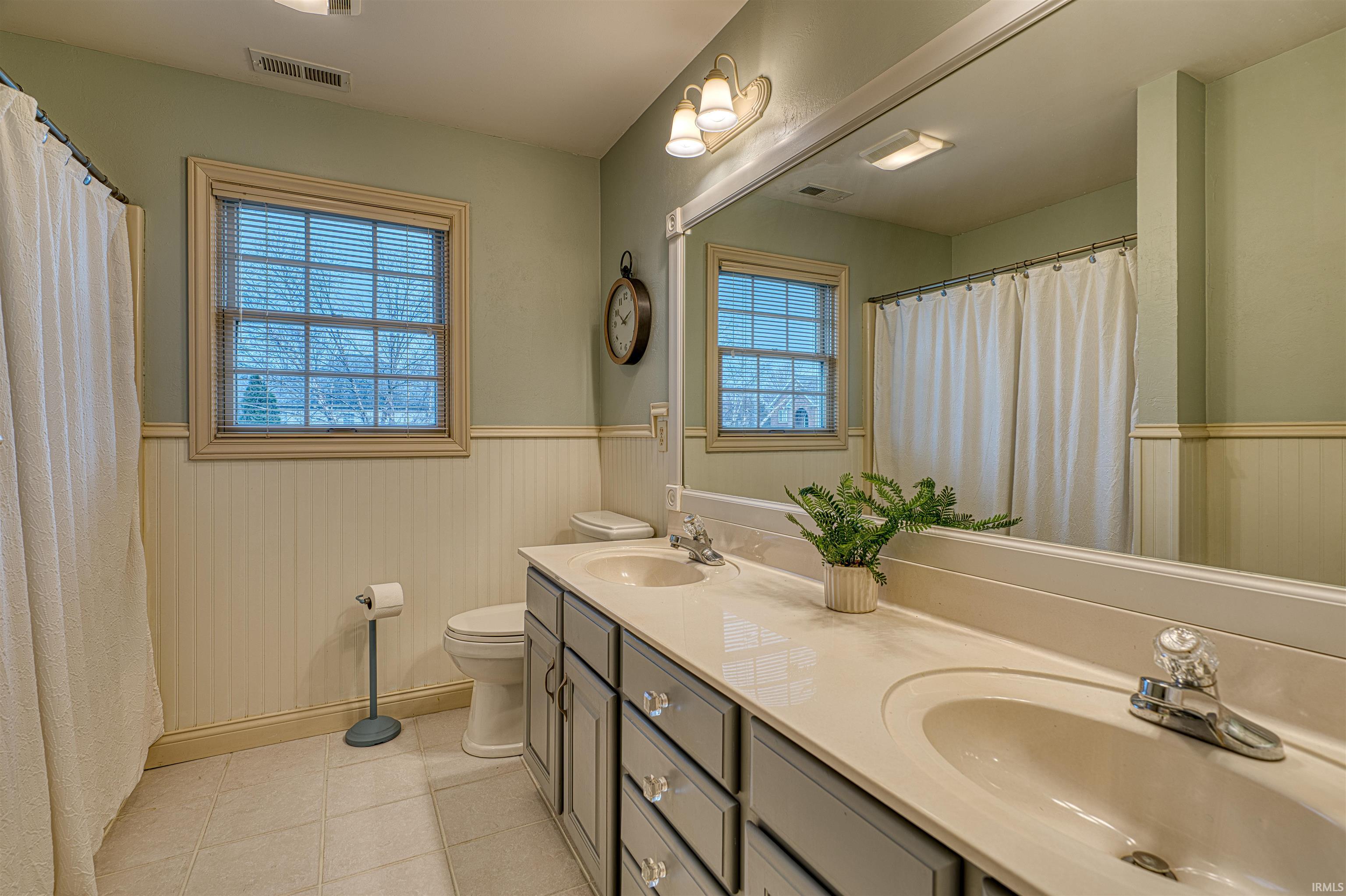 2211 Kenyon Ridge Court Newburgh, IN 47630 - Photo 24 of 36