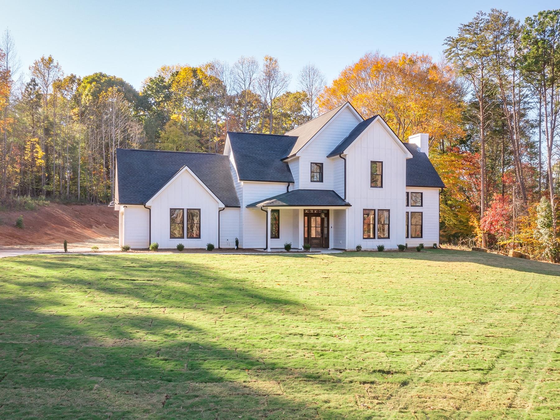 325 Thurston Road Taylors, SC 29687 - Photo 1 of 36 Gallery Image 1