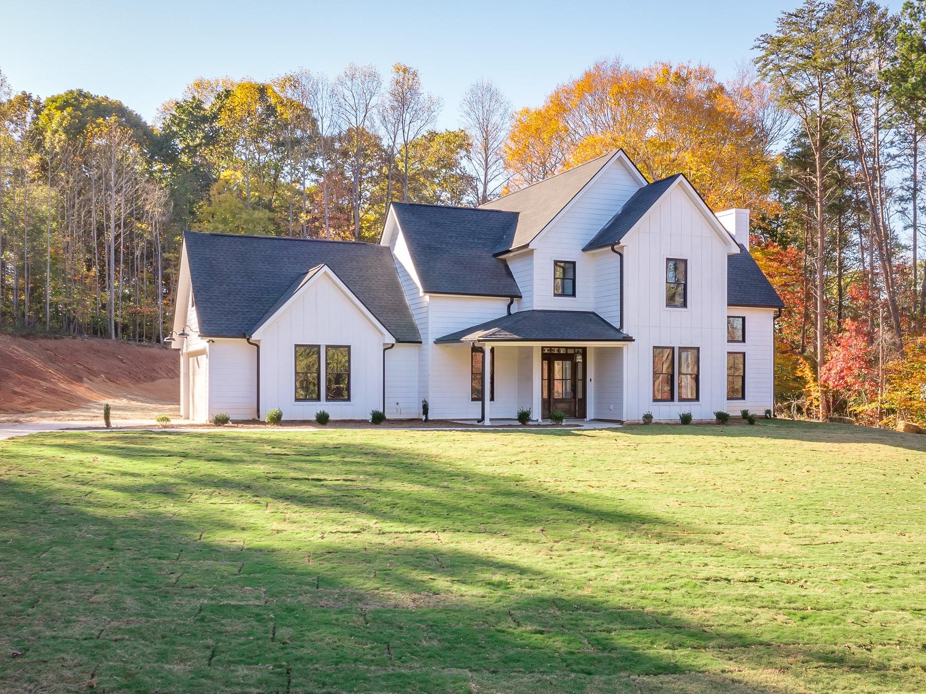 325 Thurston Road Taylors, SC 29687 - Photo 2 of 36 Gallery Image 2
