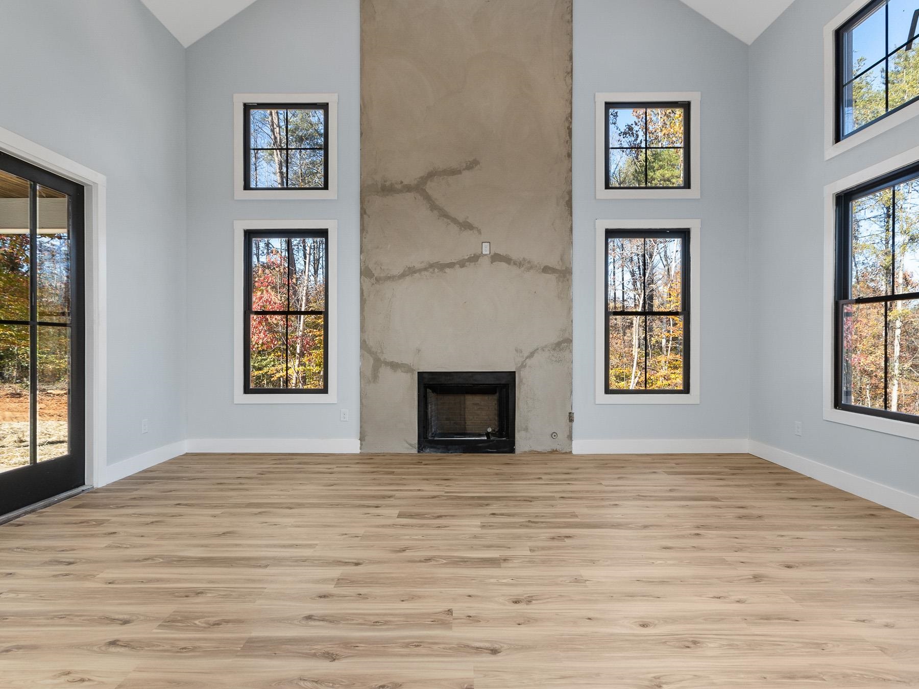 325 Thurston Road Taylors, SC 29687 - Photo 9 of 36 Gallery Image 9