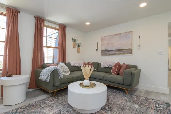 $725,000 | 5 William Mundell Road, Newfane, VT 05351
