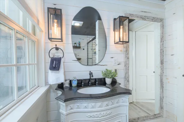 $725,000 | 5 William Mundell Road, Newfane, VT 05351