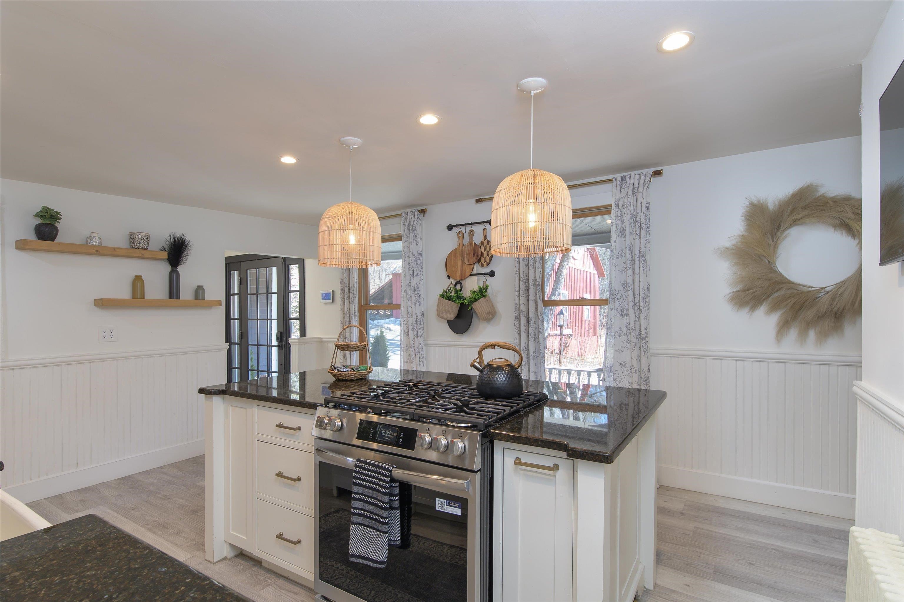 5 William Mundell Road Newfane, VT 05351 - Photo 8 of 60