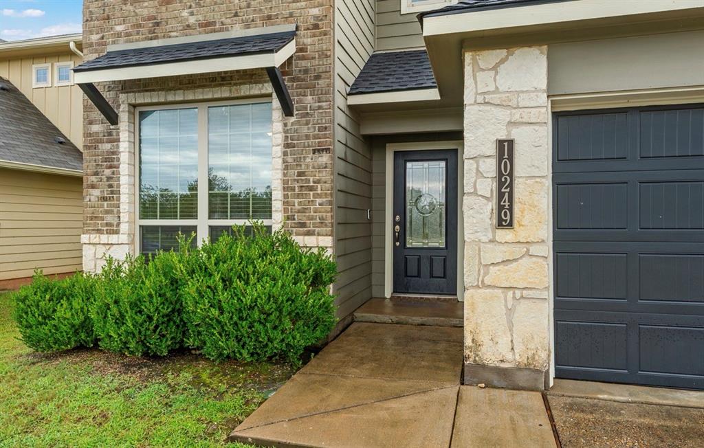 10249 Biltmore Drive Waco, TX 76708 - Photo 3 of 32