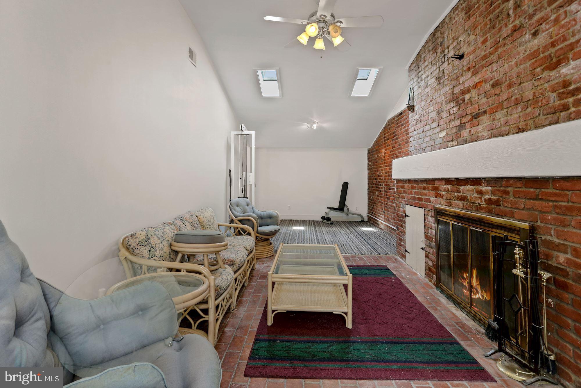 6012 Frontier Drive Springfield, VA 22150 - Photo 15 of 31 Gallery Image 15