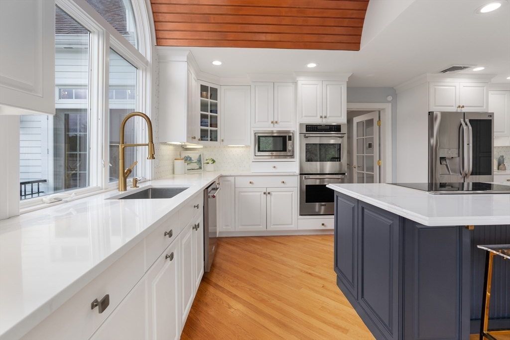 29 Sears Road Southborough, MA 01772 - Photo 12 of 42 Gallery Image 12
