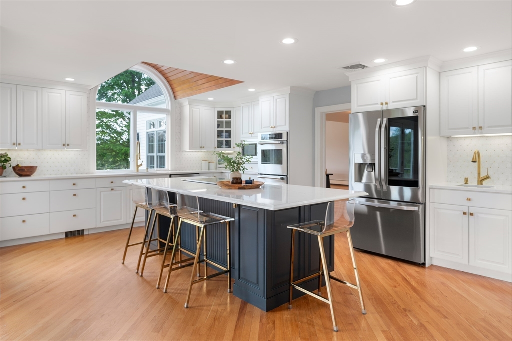 29 Sears Road Southborough, MA 01772 - Photo 10 of 42 Gallery Image 10