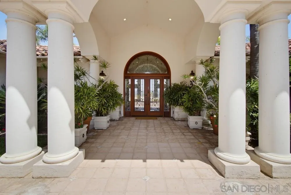 18103 Via Ascenso Rancho Santa Fe, CA 92067 - Photo 4 of 71